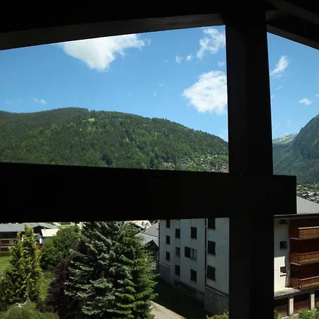 La Corniche, Morzine, Sleeps 6