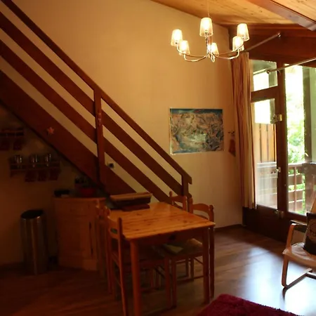 La Corniche, Morzine, Sleeps 6 *